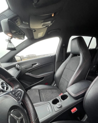 Mercedes-Benz CLA cena 87500 przebieg: 211520, rok produkcji 2017 z Kępno małe 137